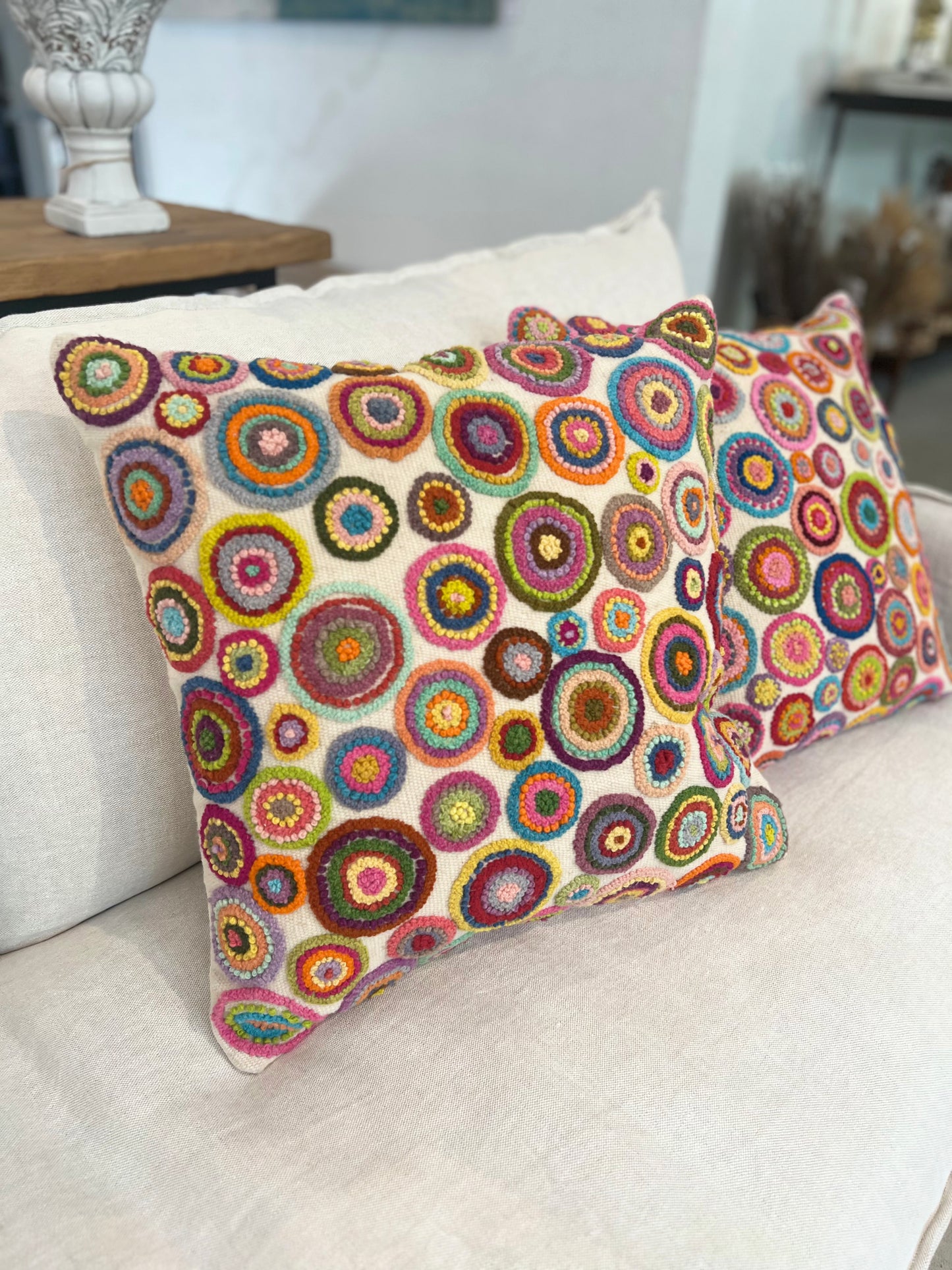 FUNDA COJÍN AYACUCHO CIRCULOS BLANCOS